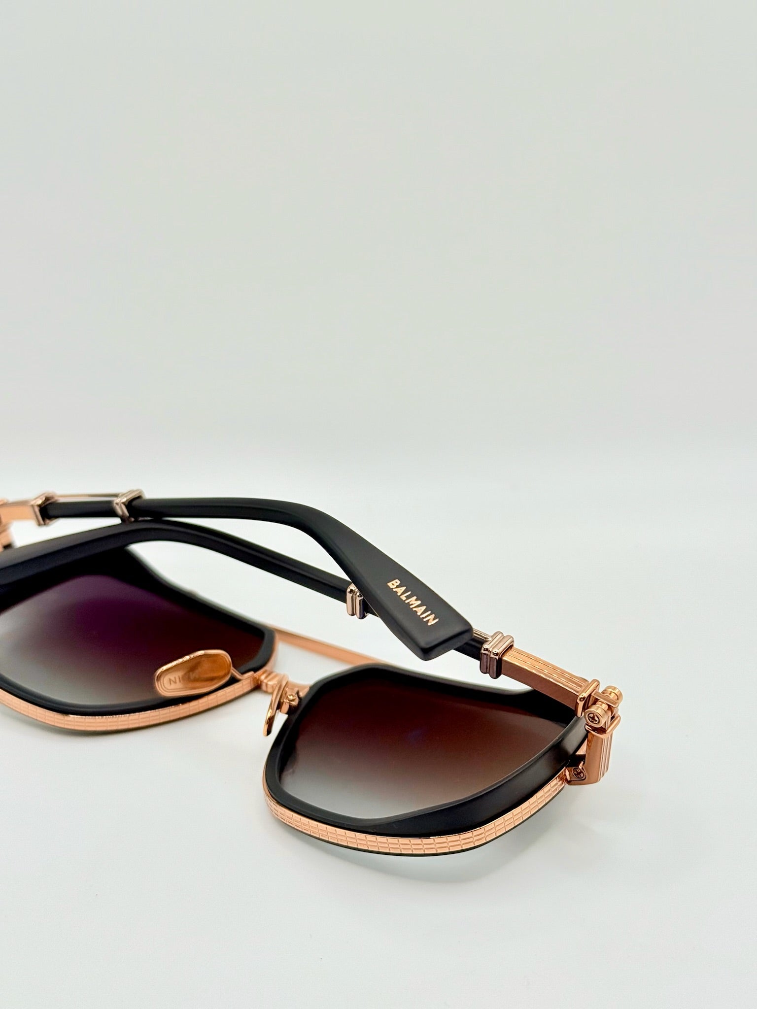 Officier Black/Gold