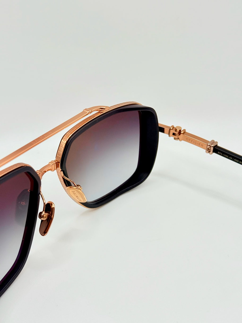 Officier Black/Gold
