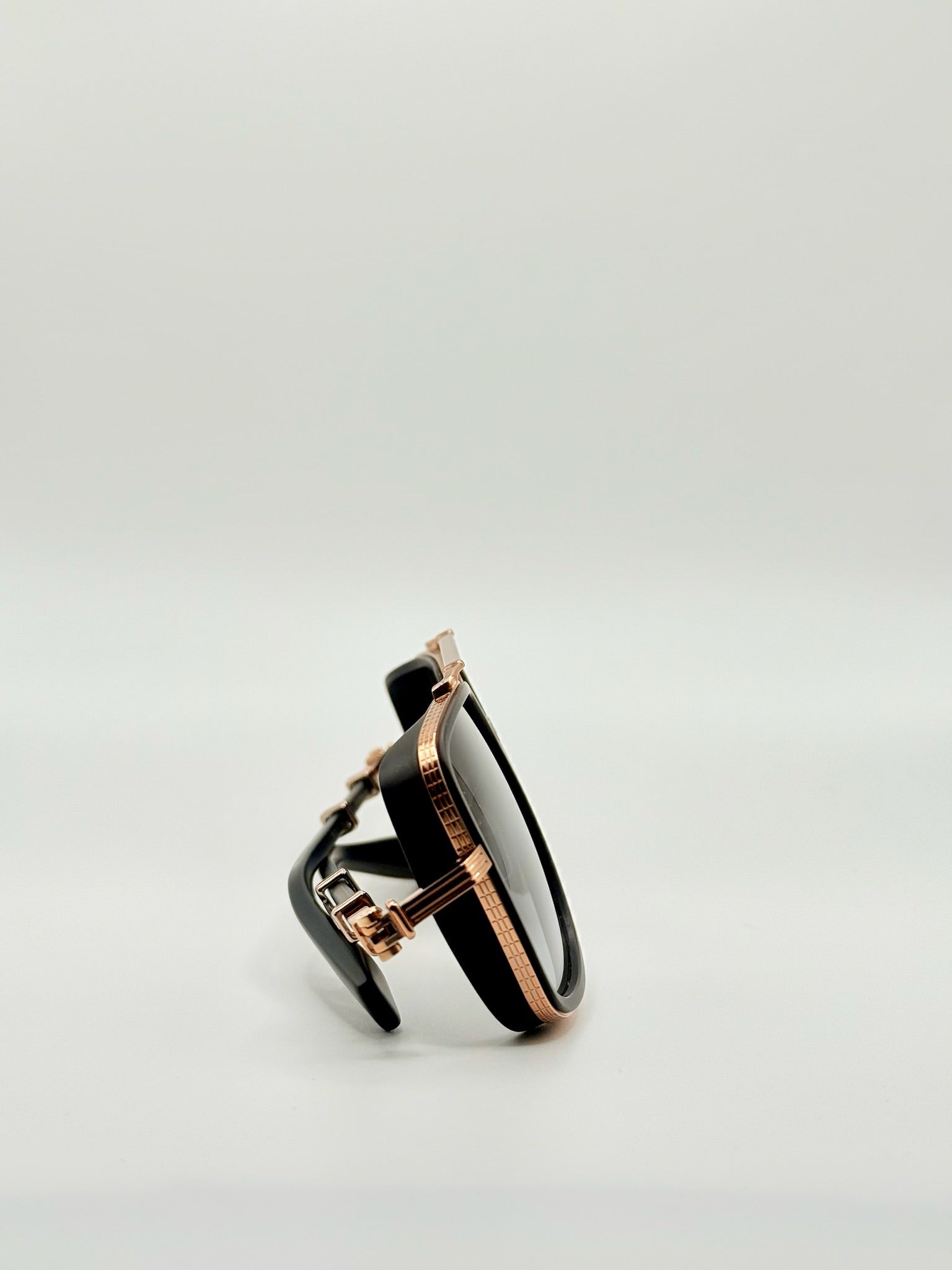Officier Black/Gold