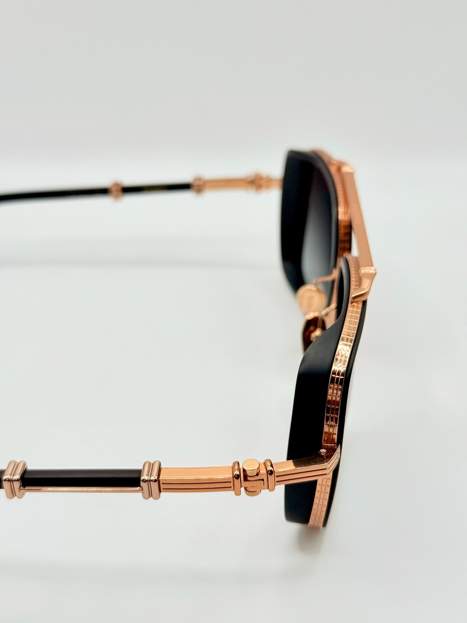 Officier Black/Gold