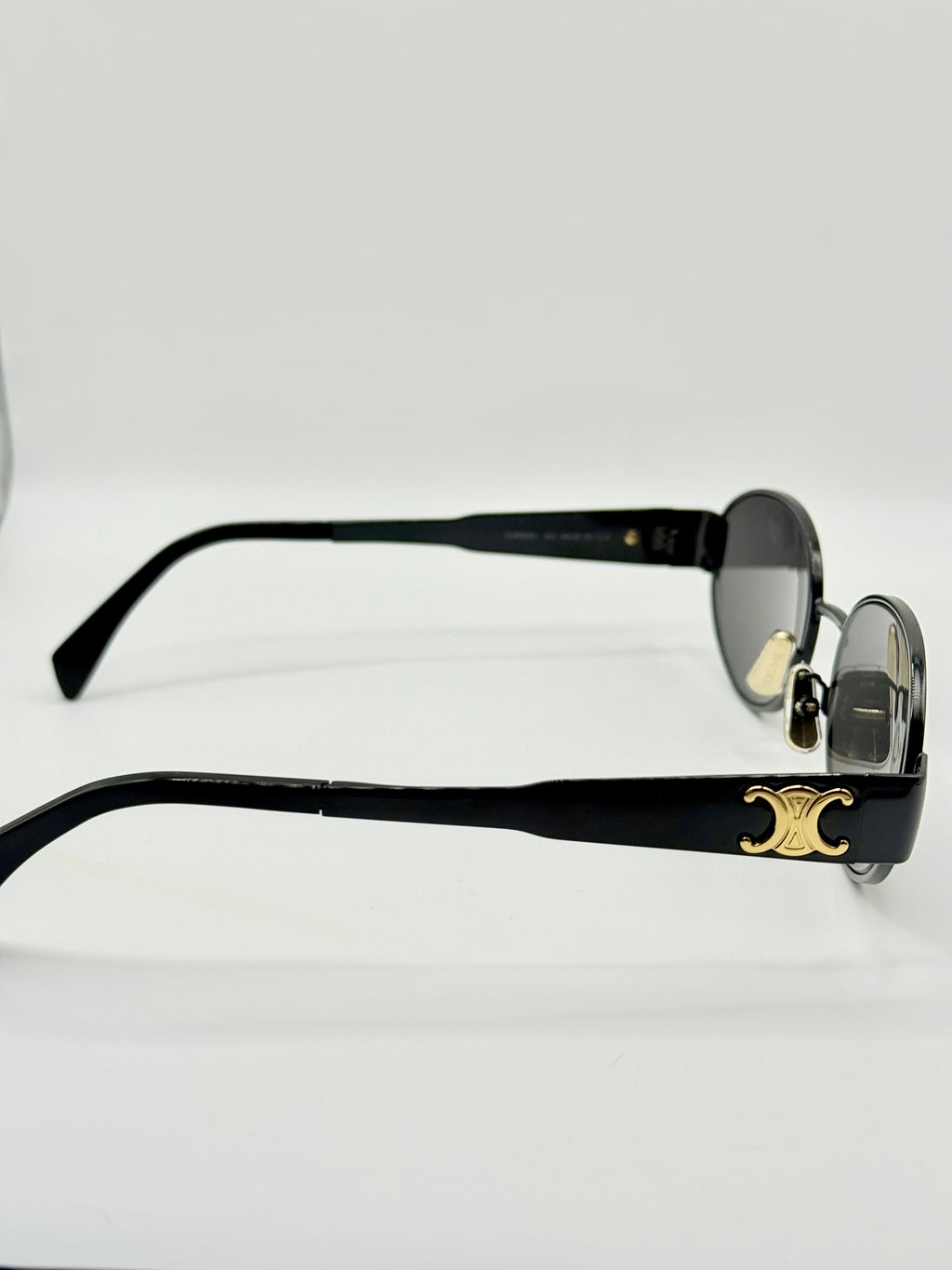 Triomphe Metal 01