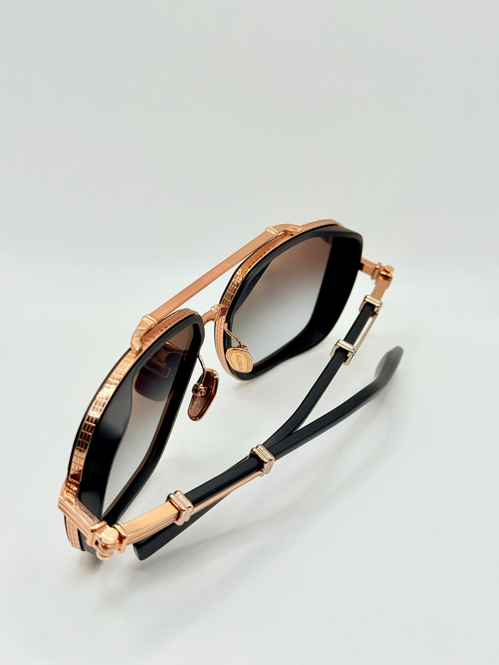 Officier Black/Gold