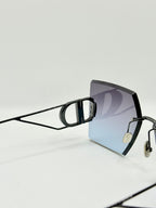 30Montaigne Black/Black