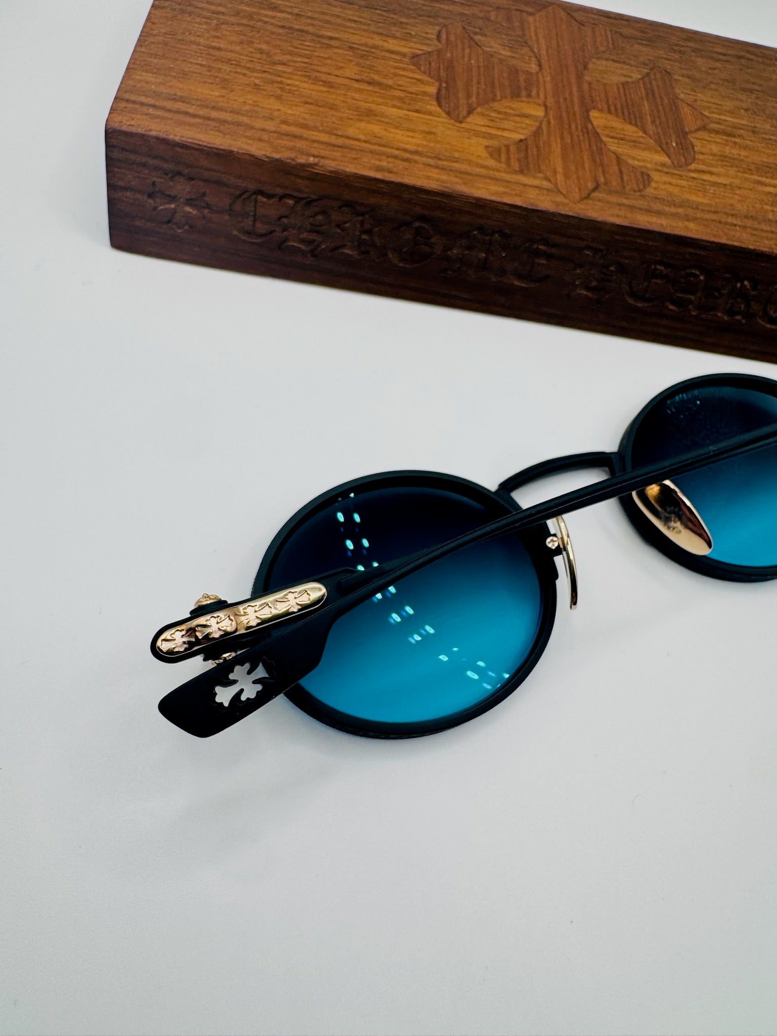 Honey Dipped "Oceans Depth"