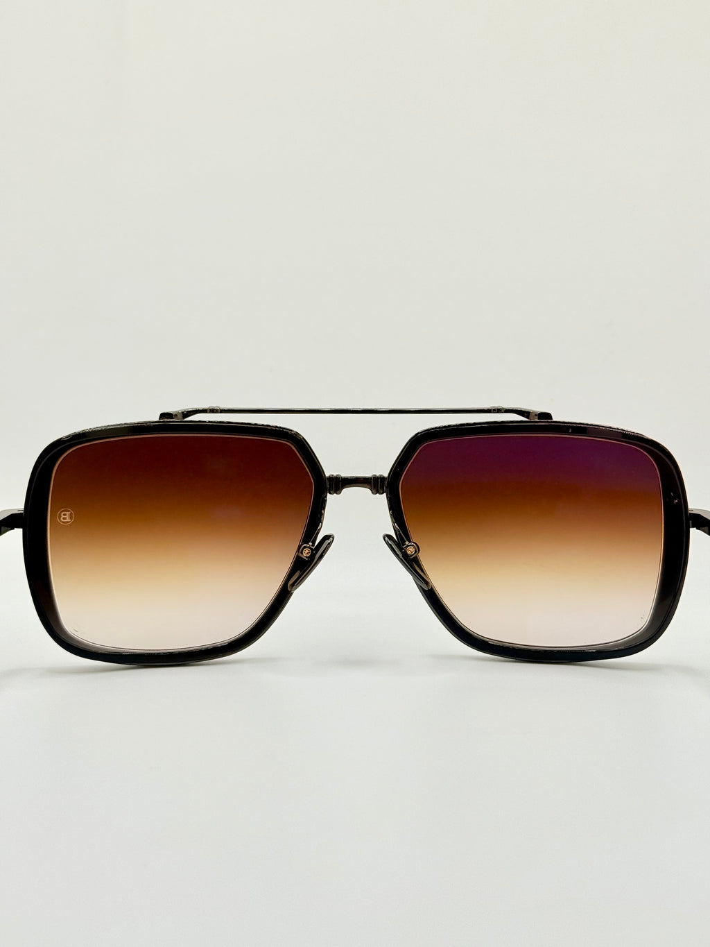Officier Black