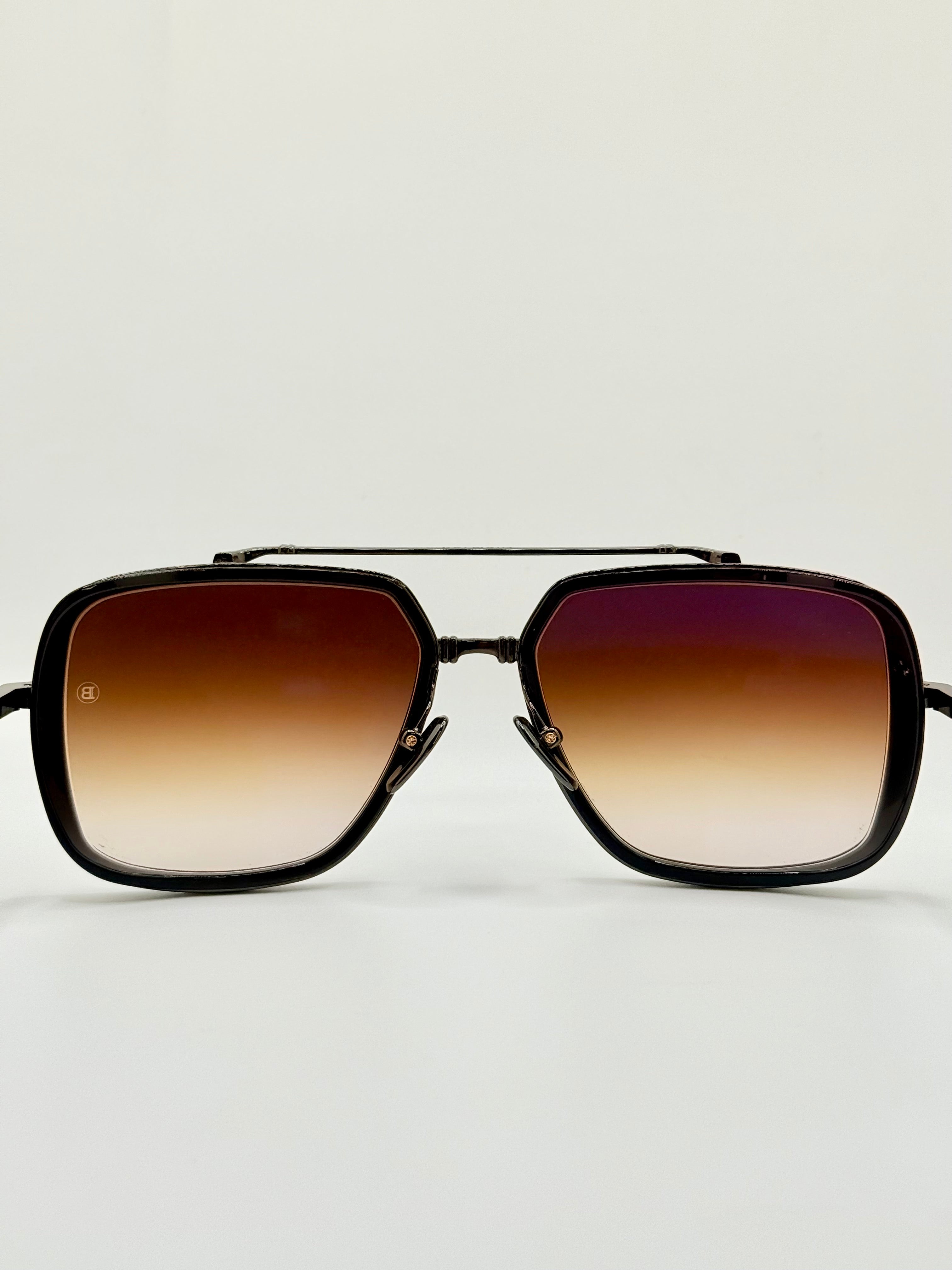 Officier Black