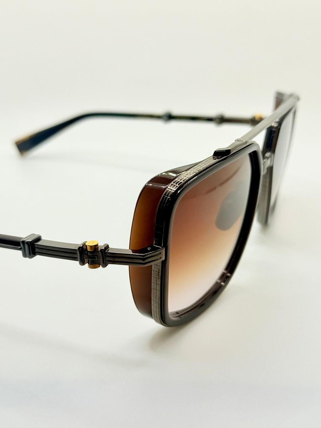 Officier Black