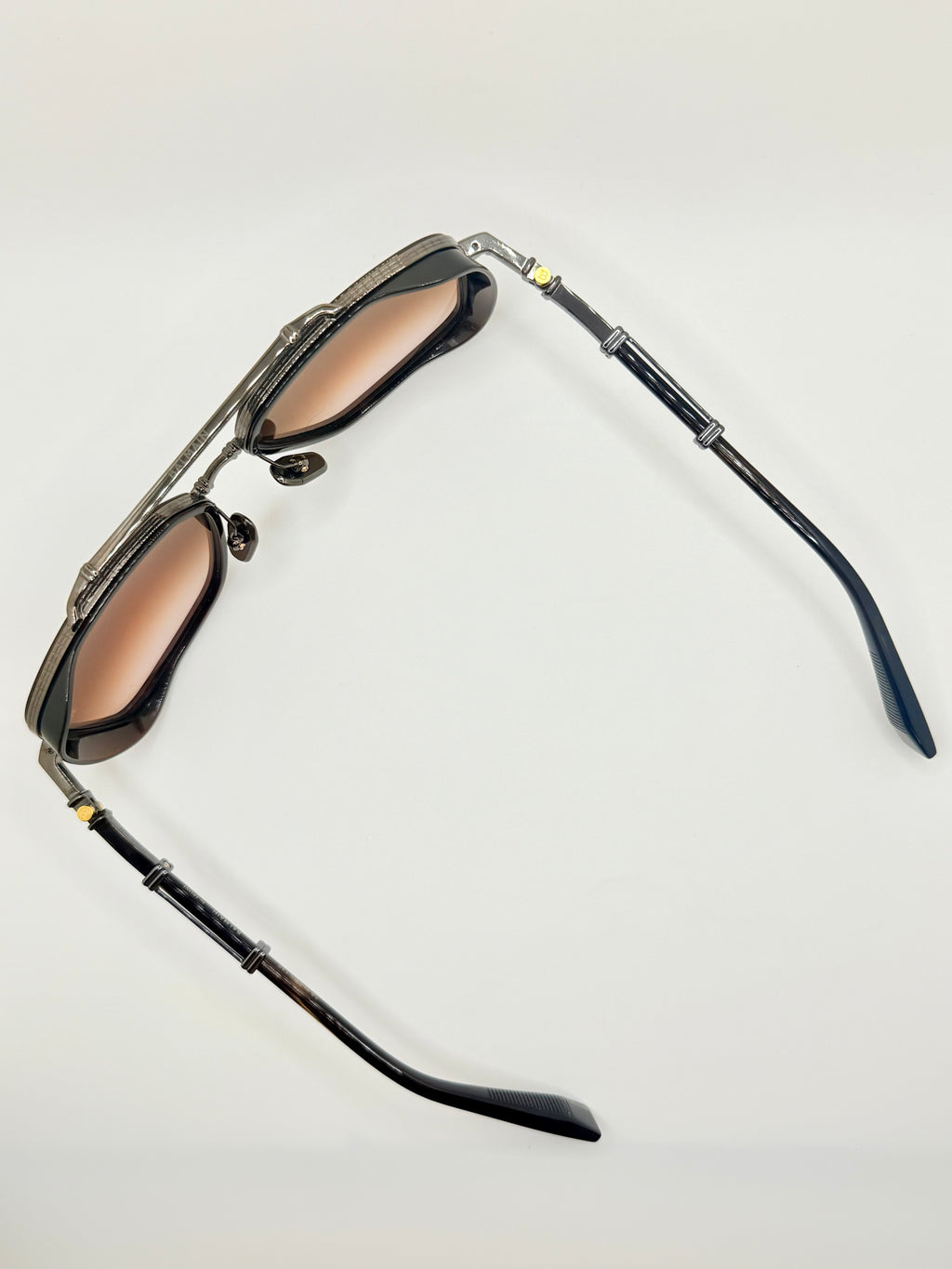 Officier Black