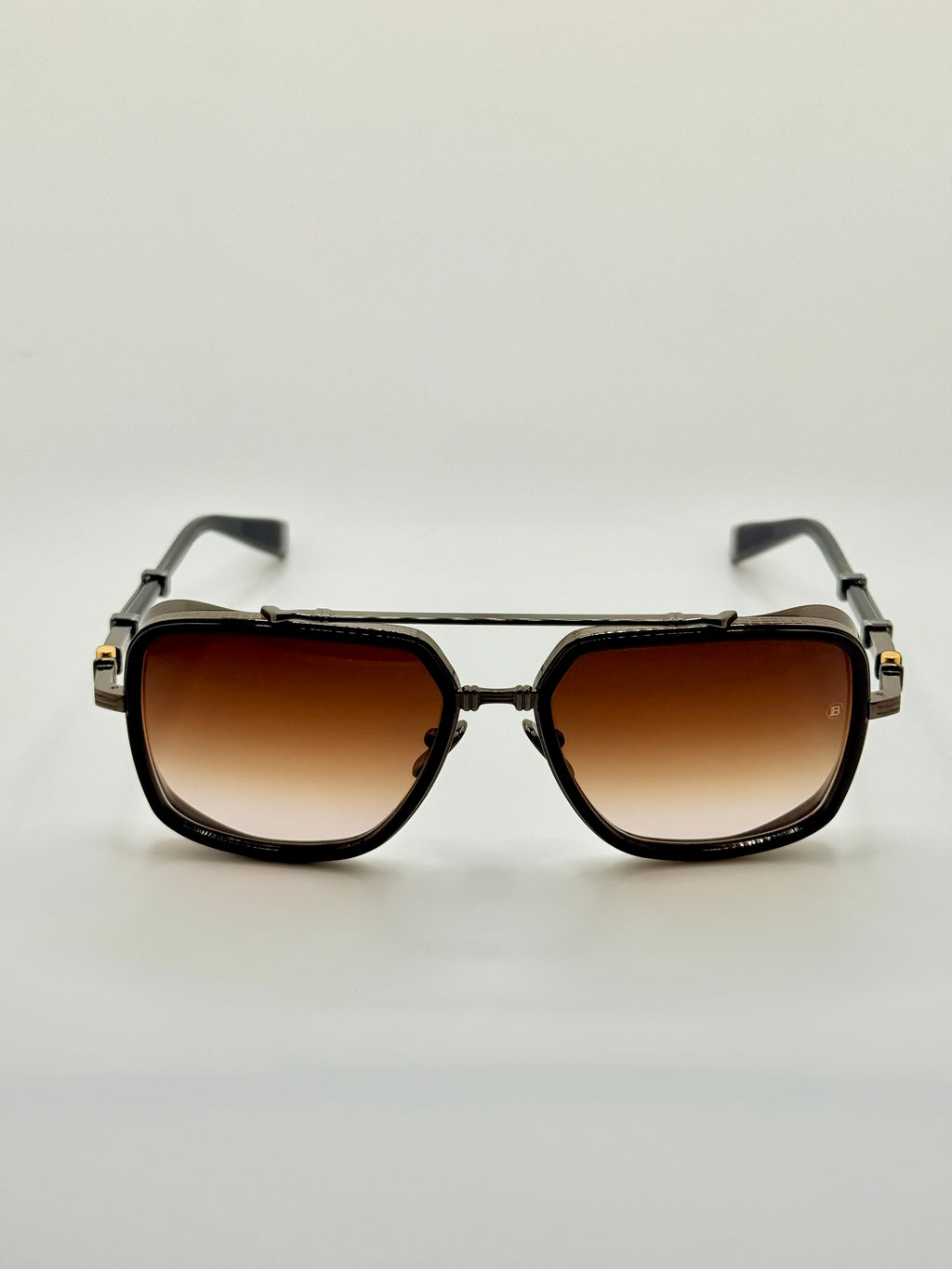 Officier Black
