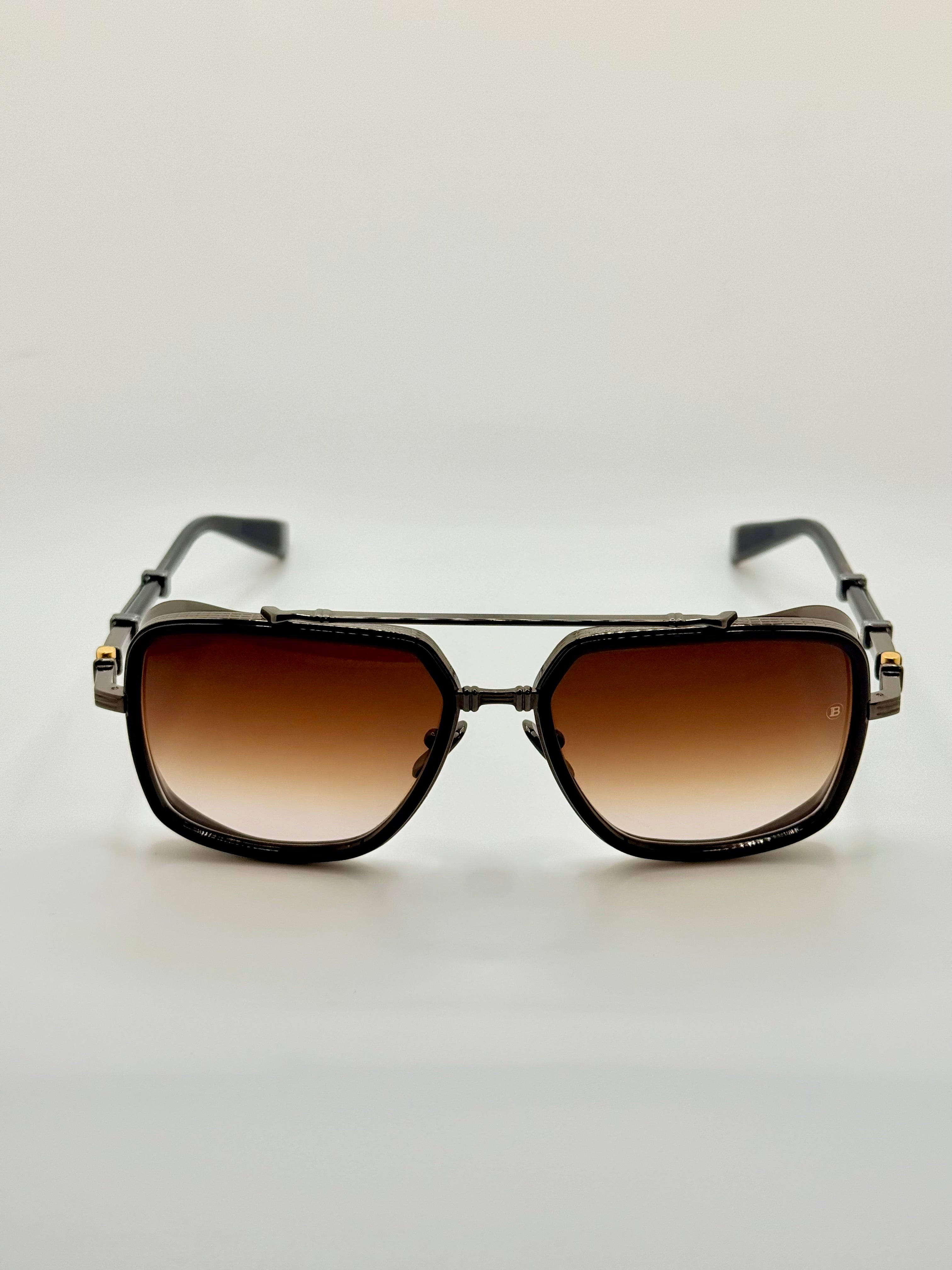 Officier Black