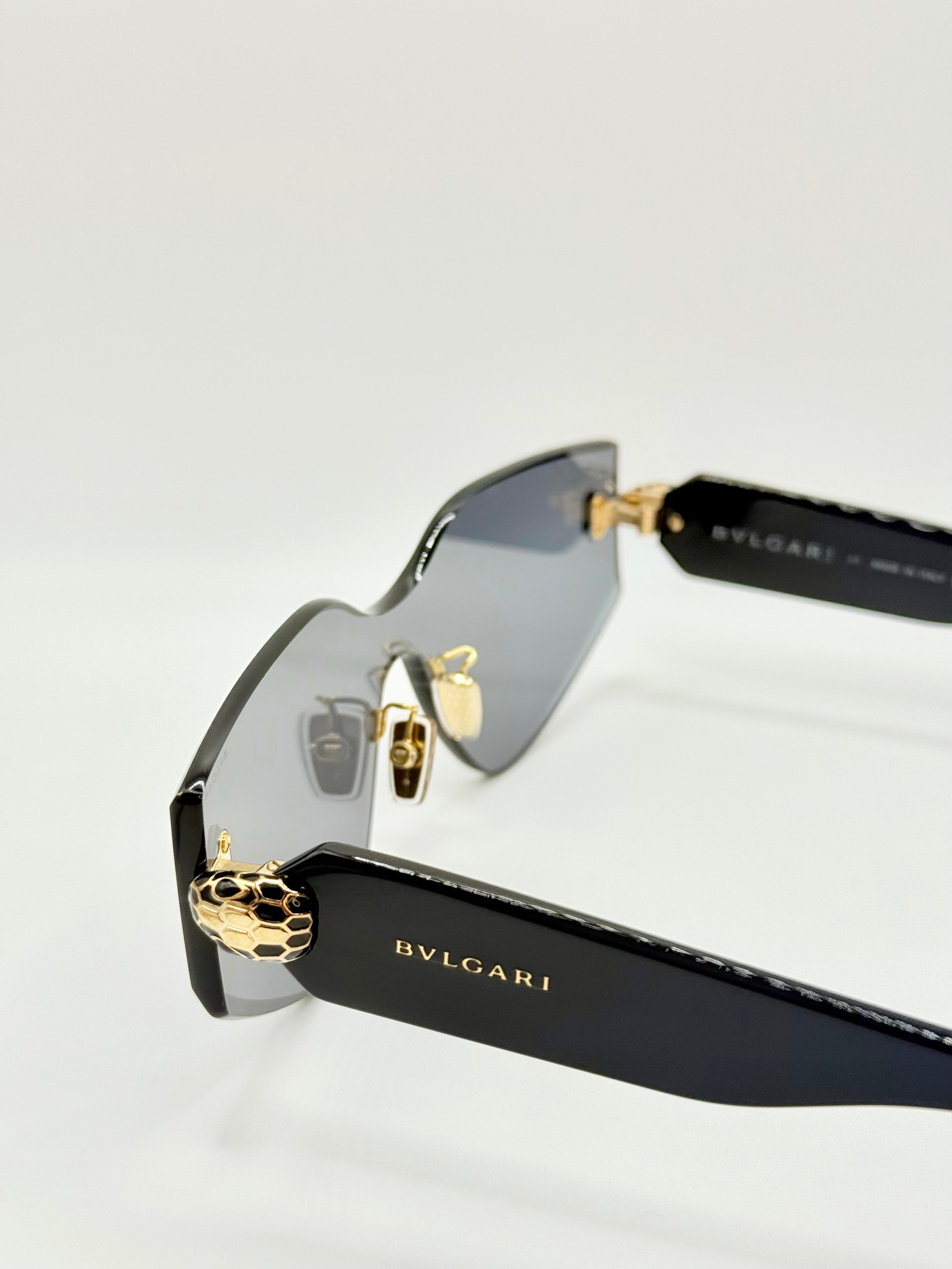 Serpenti Black Shield