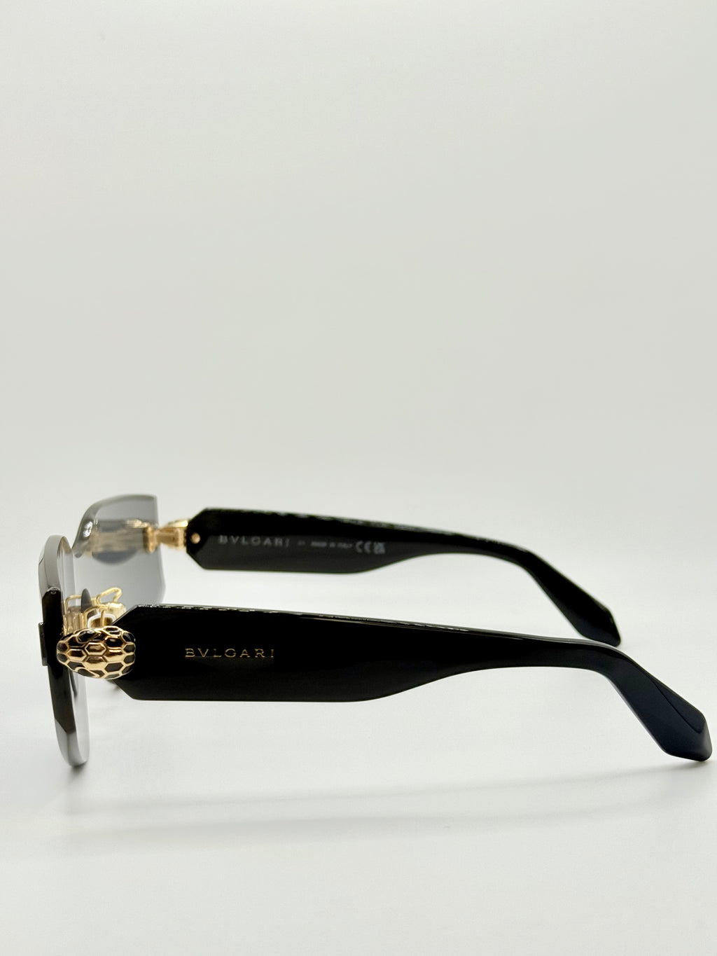Serpenti Black Shield