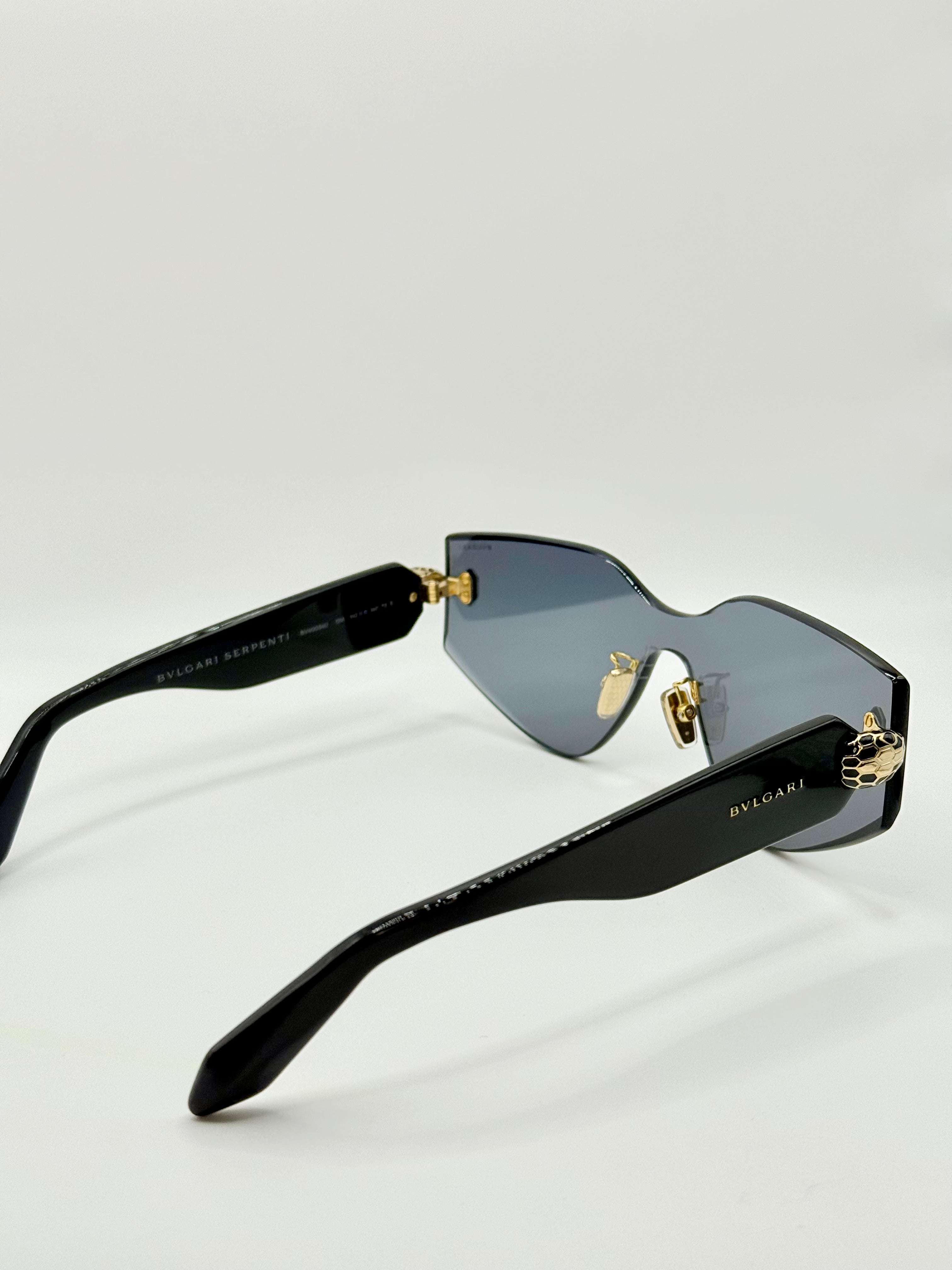 Serpenti Black Shield