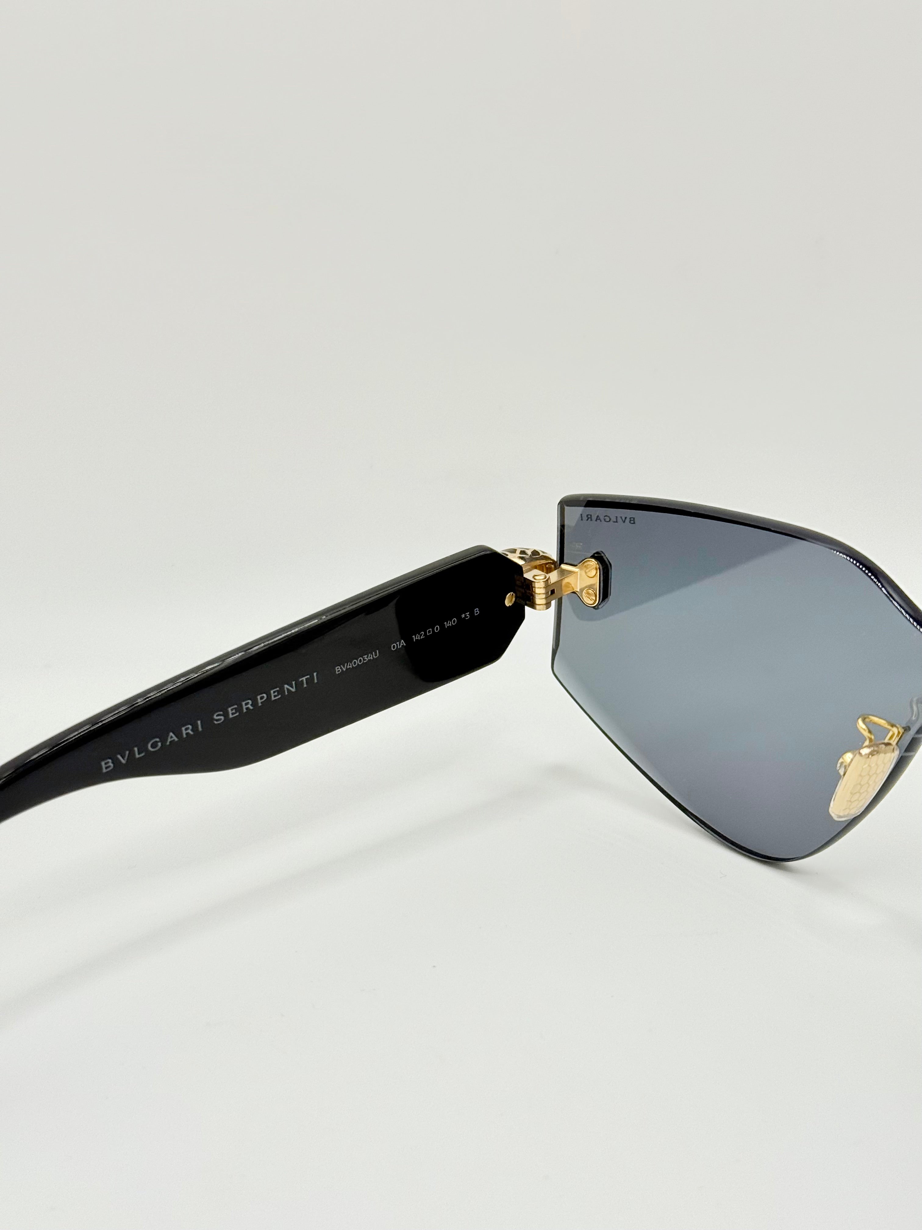 Serpenti Black Shield